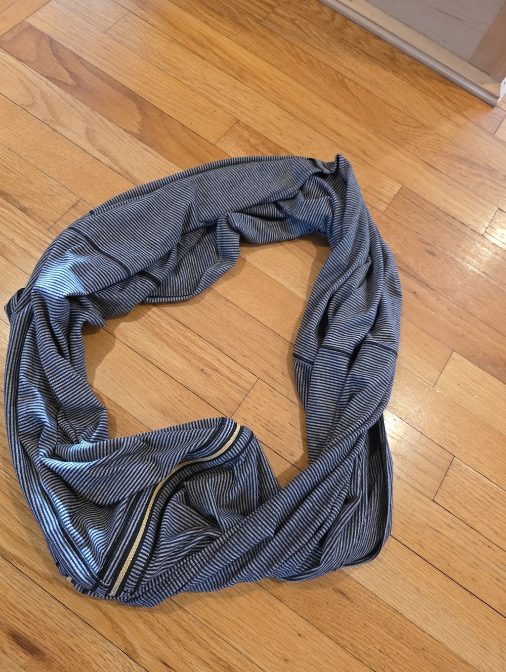 Lululemon RARE Vinyasa Gold Zip Circle Scarf Tonka Stripe Heathered Slate Black